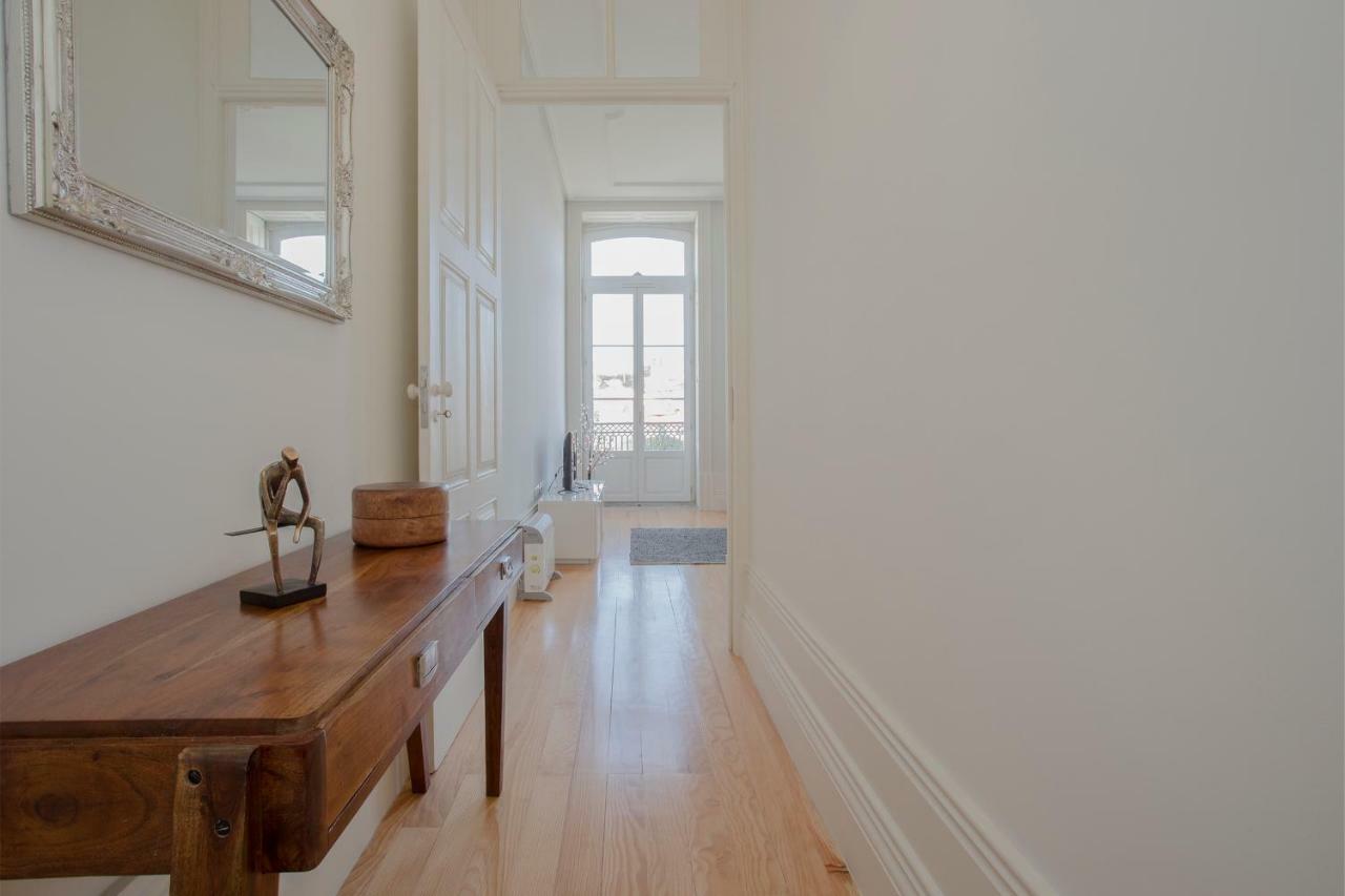 Downtown Spacious Studio Porto Ngoại thất bức ảnh